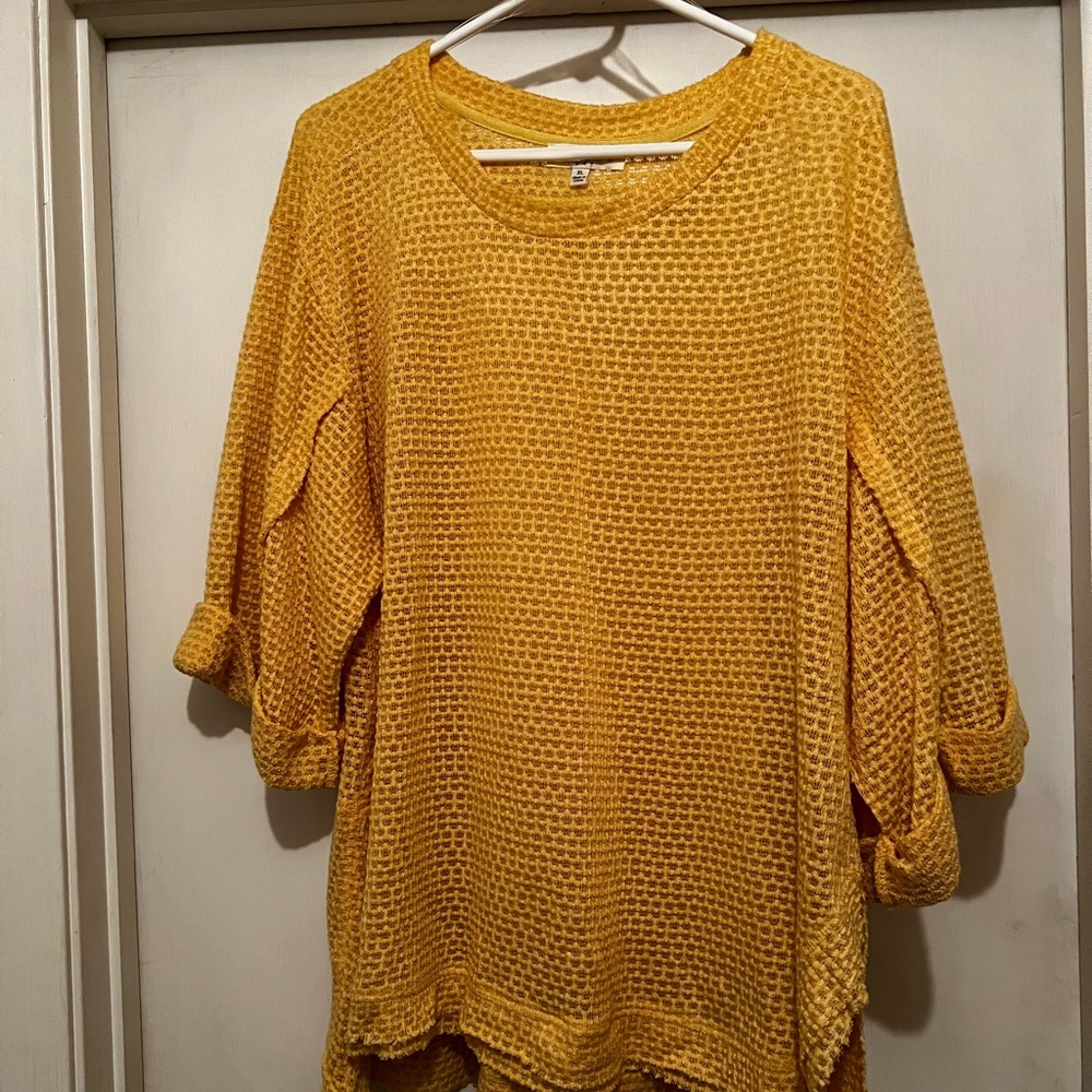 Umgee, size XL, gold NWOT